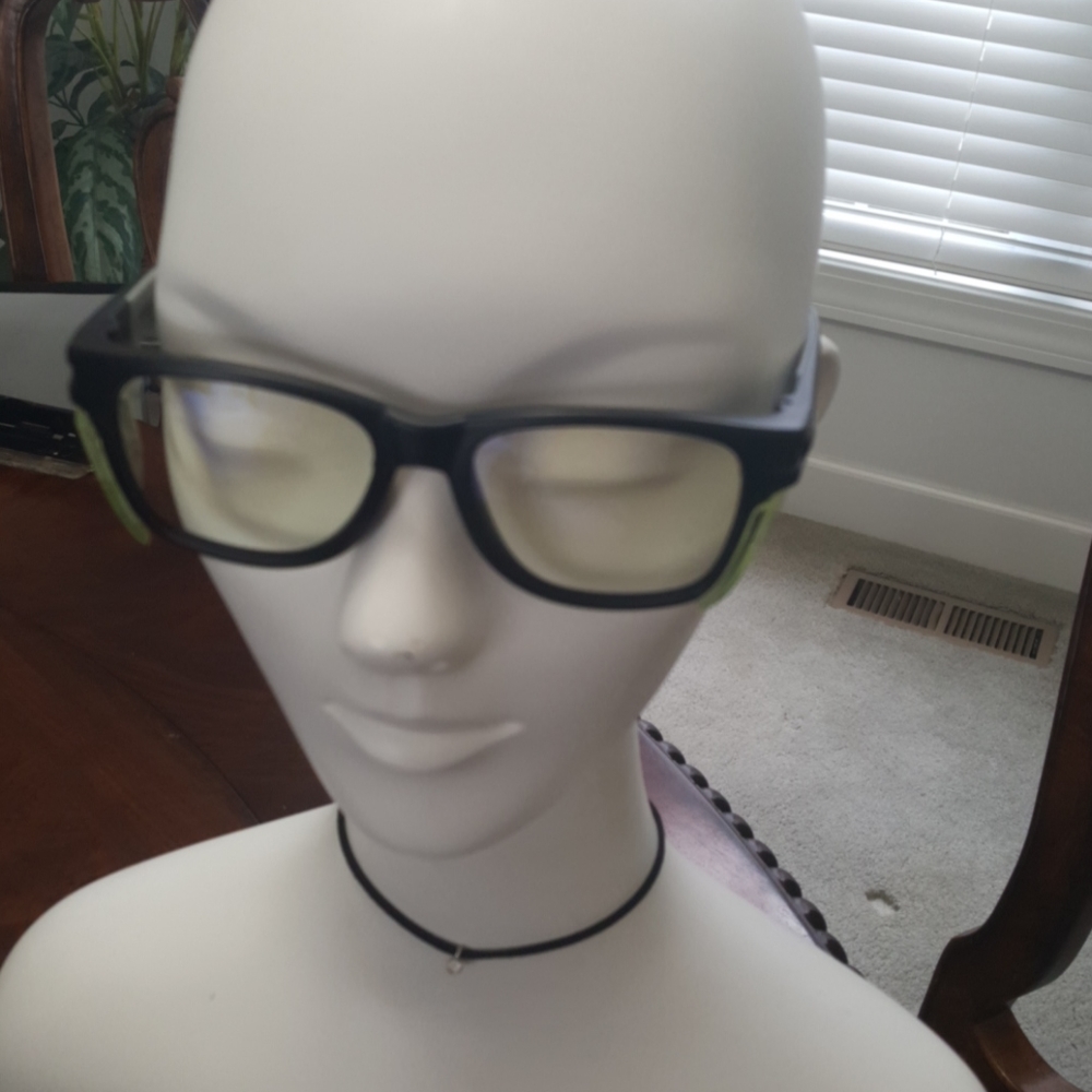 MAGID Safety glasses. New.